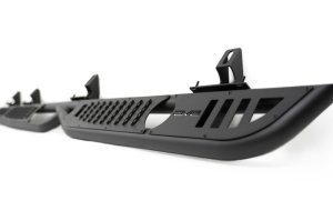 Jeep Gladiator JT Side Steps - DV8 Offroad - OE Plus - Micro-texture black - `20-`23 Jeep Gladiator JT Side Steps - DV8 Offroad - OE Plus - Micro-texture black - `20-`23